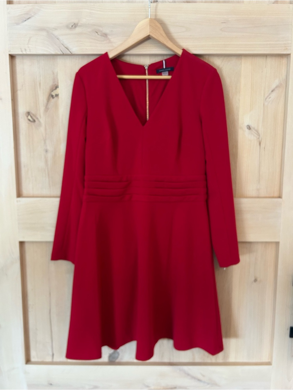 Tommy Hilfiger Red Festive V-Neck Long Sleeve tiered mini Dress zip closure, 6